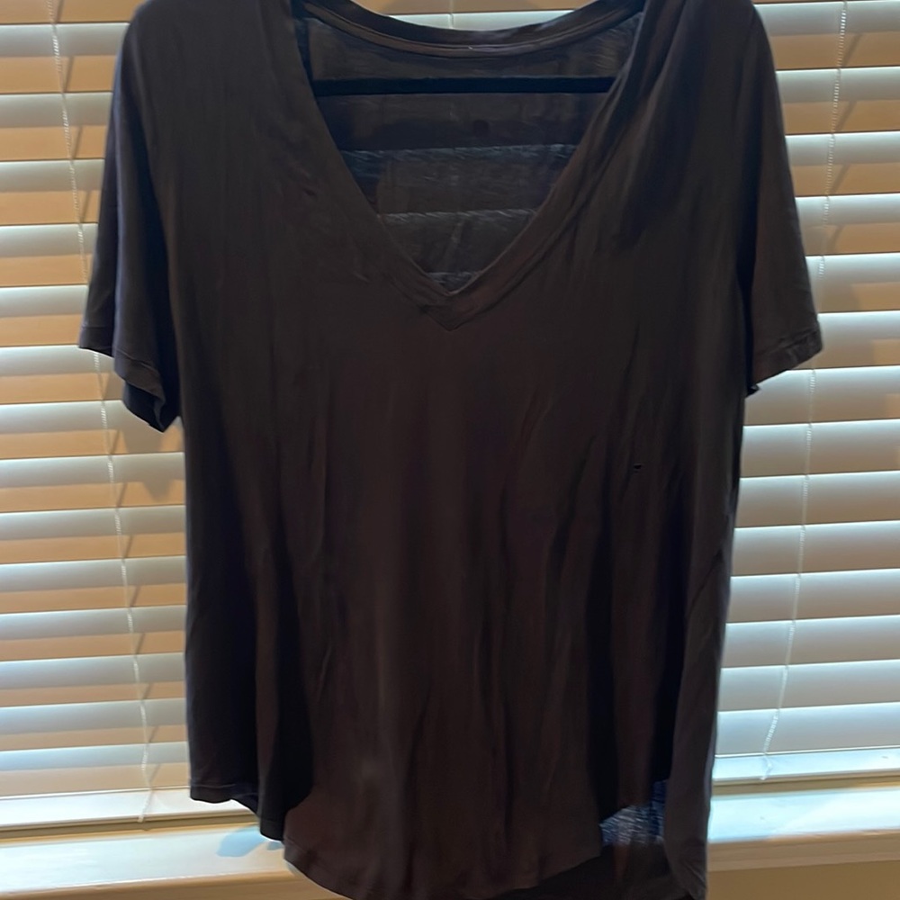 Lululemon v neck